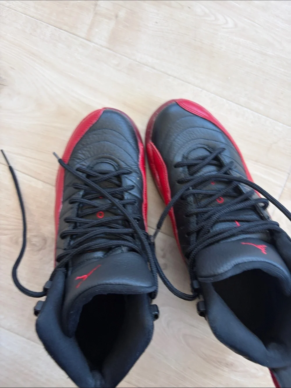 Retro 12 Jordans red & black
